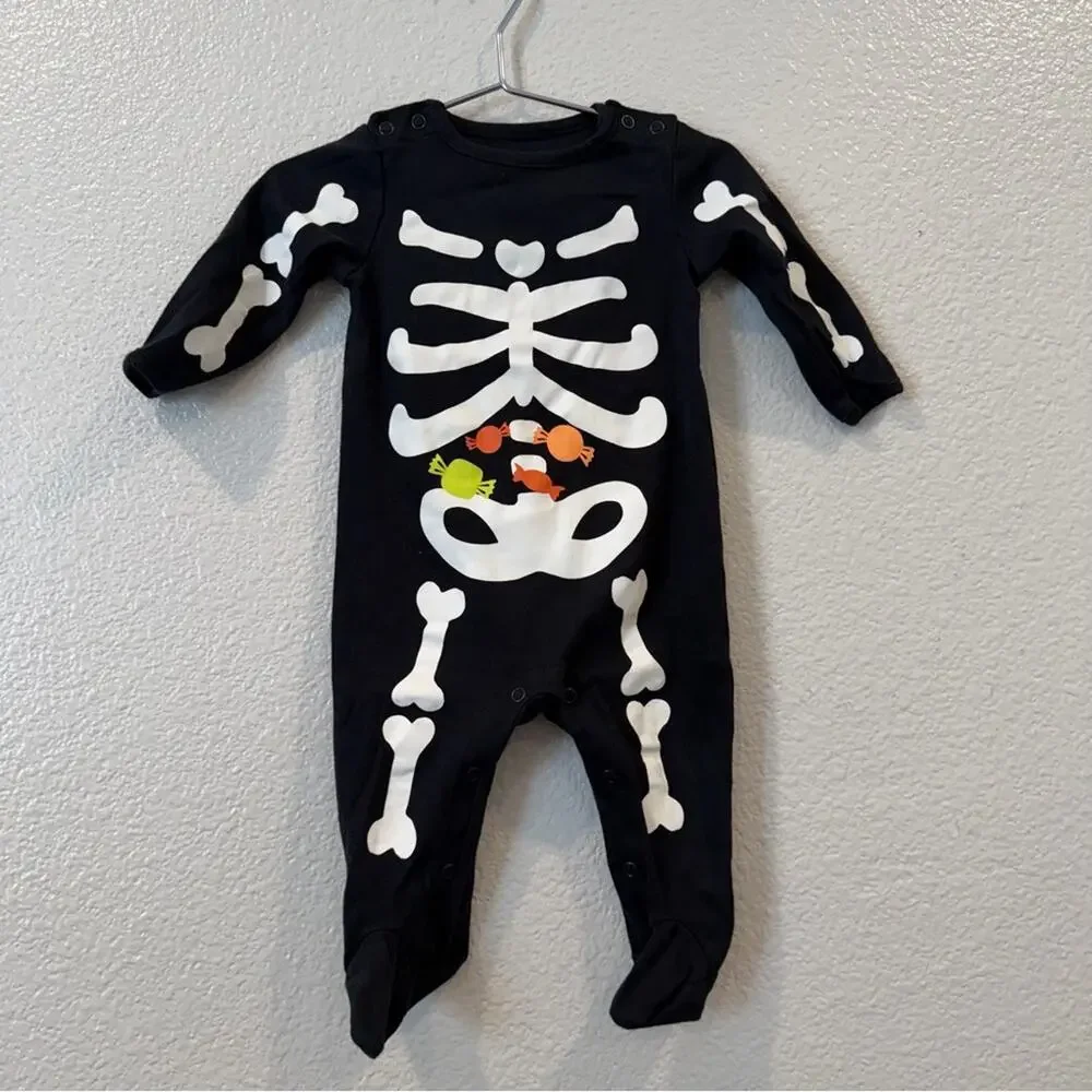 Carter’s Skeleton Candy Footie Onesie Jumpsuit Halloween black white